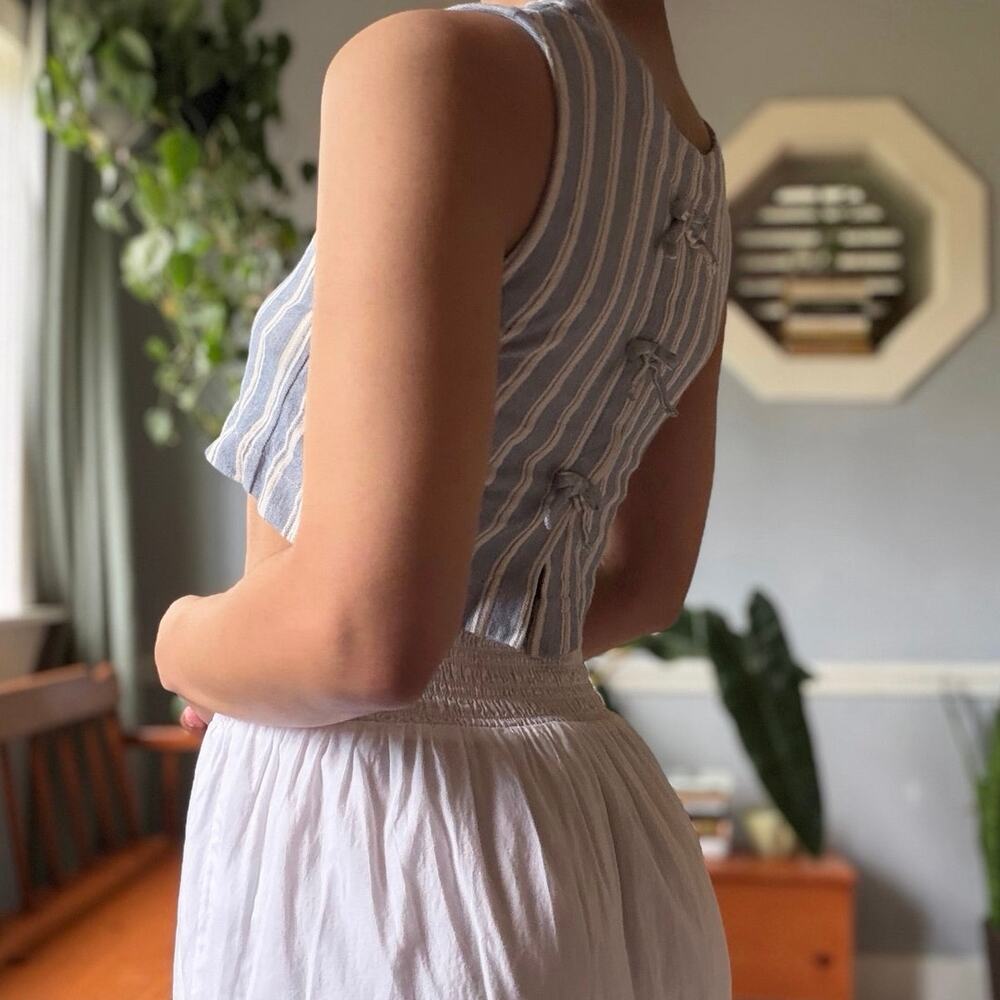 Blue + white striped crop top (XXS/XS)